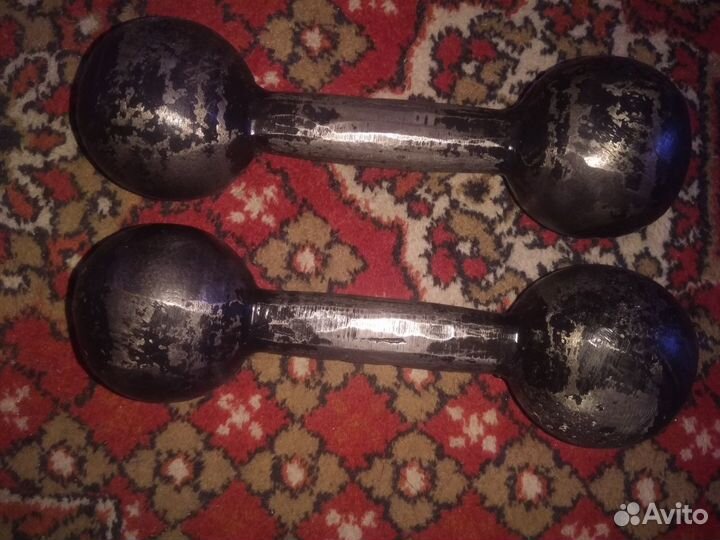 Гантели, две пары по 4 и 5 кг