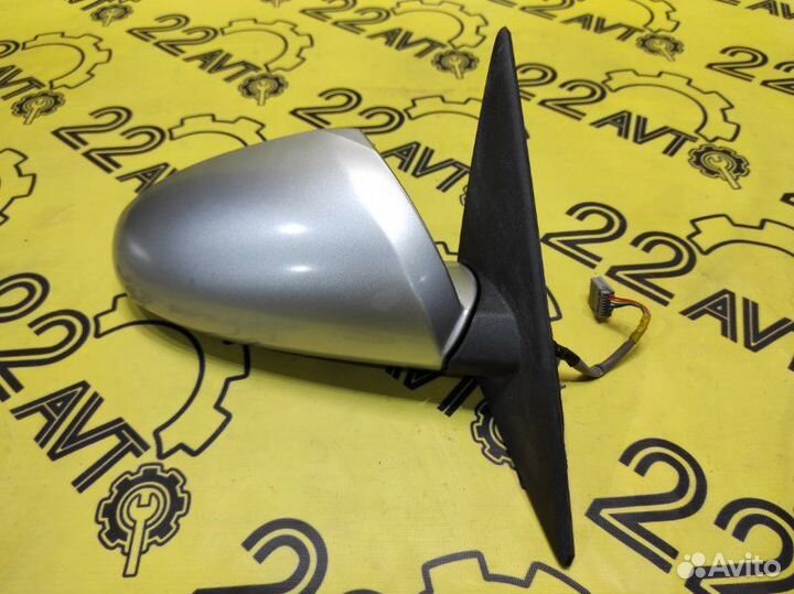 Зеркало заднего вида переднее правое Nissan