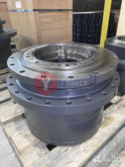 Редуктор хода Volvo EC140LC SA8230-33470