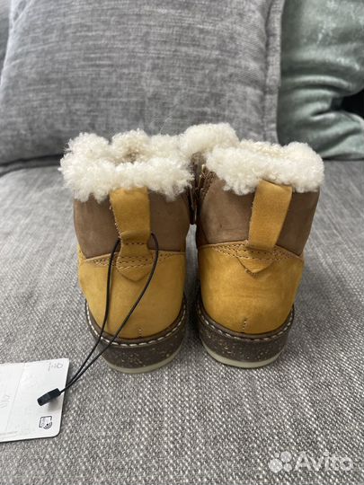 Ботинки zara для мальчика 24