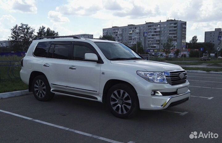 Land Cruiser 200 08-15 Рестайлинг бампер 16+ M5NS3