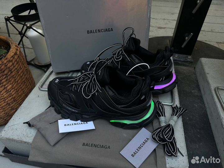 Кроссовки Balenciaga track LED