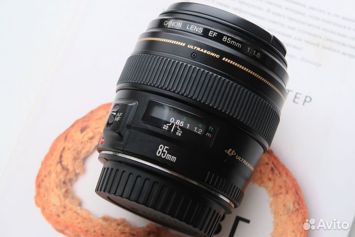 Объектив Canon EF 85mm f 1.8 USM