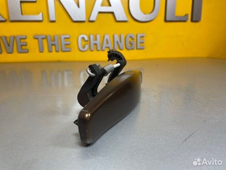 Ручка двери внешняя левая Renault Sandero K7J A710