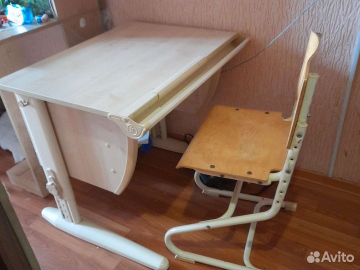 Растущая парта и стул