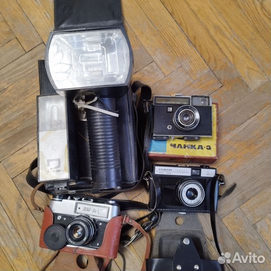 Фотовспышка СССР, фэд 5в, чайка 3, смена symbol