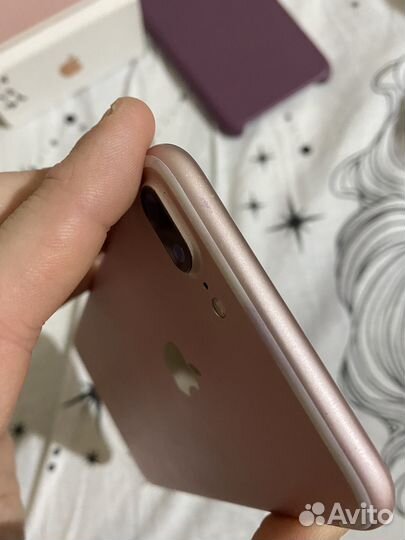 Телефон iPhone 7 plus