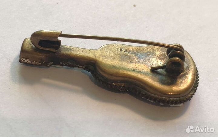 Старинная антикварная брошь микромозаика