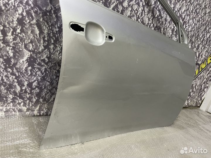 Дверь передняя правая Toyota Corolla E150 Королла