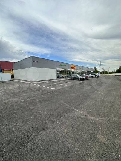 Здание, 700 м²
