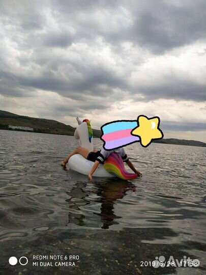 Надувной круг: единорог