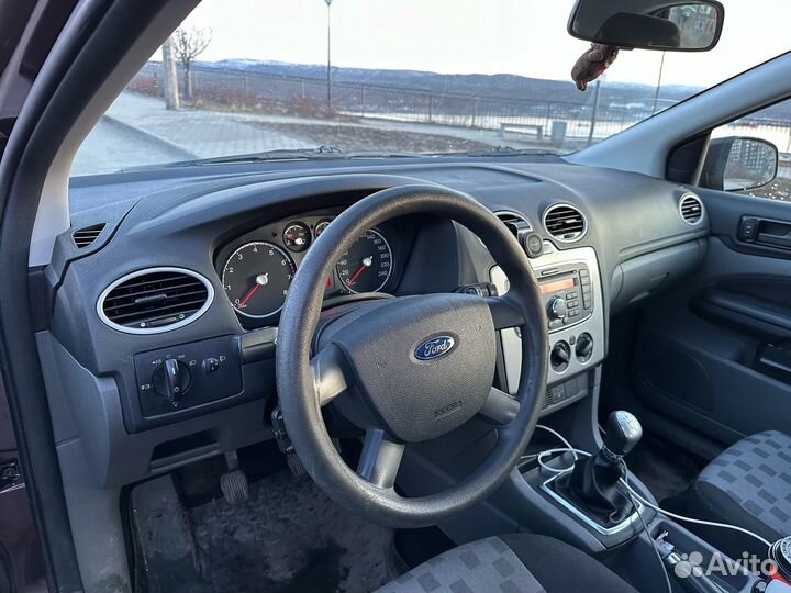 Ford Focus 1.4 МТ, 2010, 149 380 км