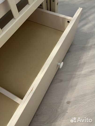 Кровать с маятником можга 