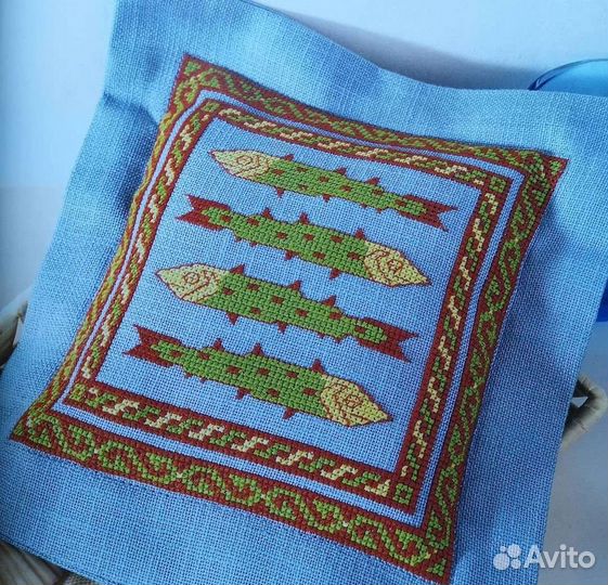Книга по вышивке крестом Celtic cross stitch