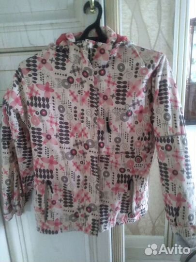 Куртка на девочку