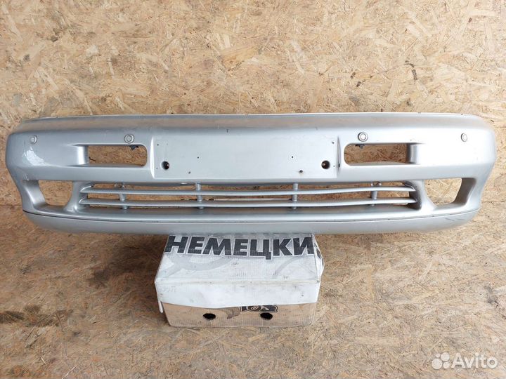Бампер передний Mercedes Vito W638