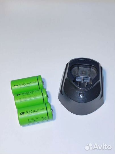 Зарядка Bosh 12 В, аккумуляторы GP HR14, LR14, С