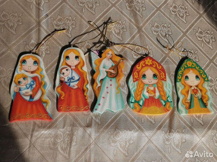 Украшения из дерева