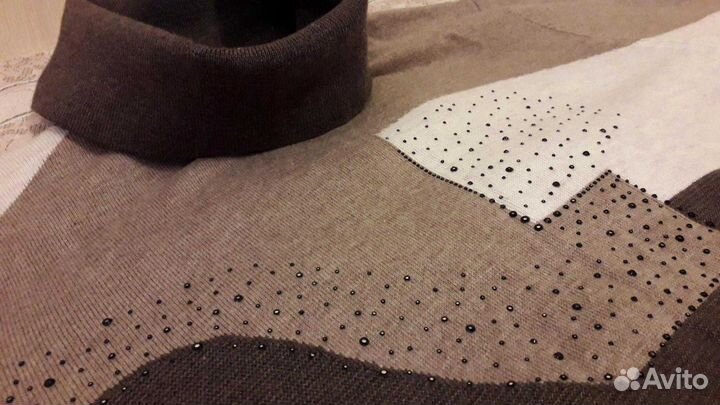 Свитер женский