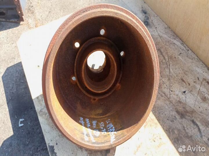 Ступица задняя Mercedes Lk 814 OM366A 1993