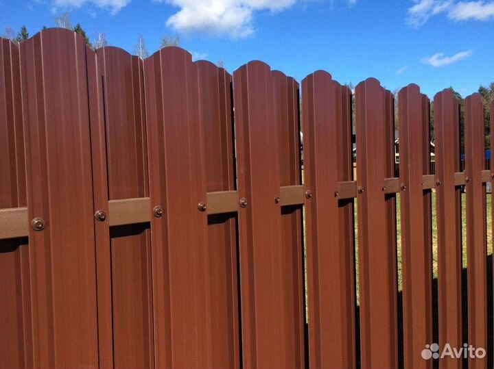 Забор из евроштакетника под ключ