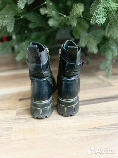 Ботинки женские зимние 37