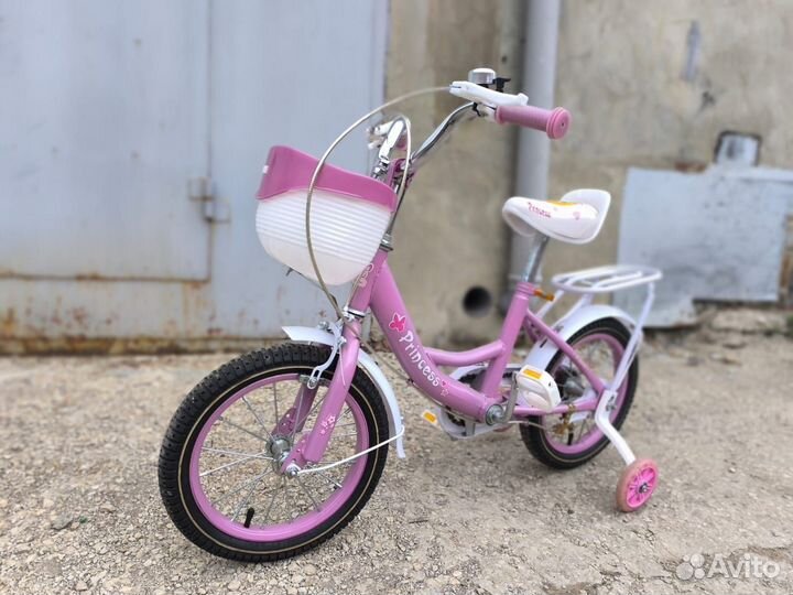 Детский велосипед четырехколесный