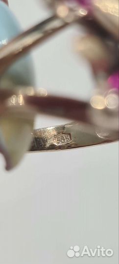 Золотое кольцо с бриллиантоми рубинами