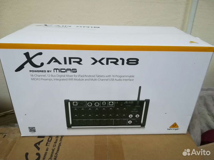 Цифровой микшер behringer XR18