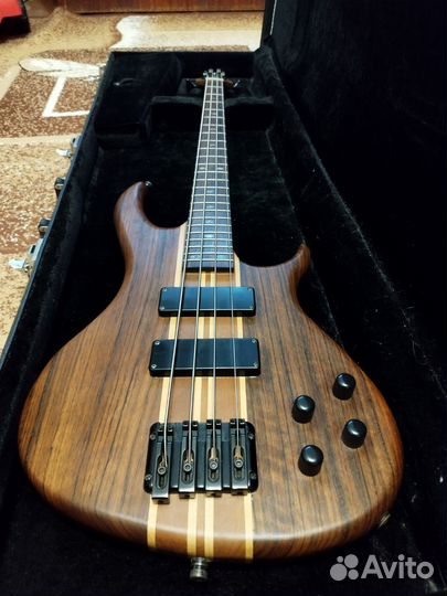 Бас гитара aria pro 2