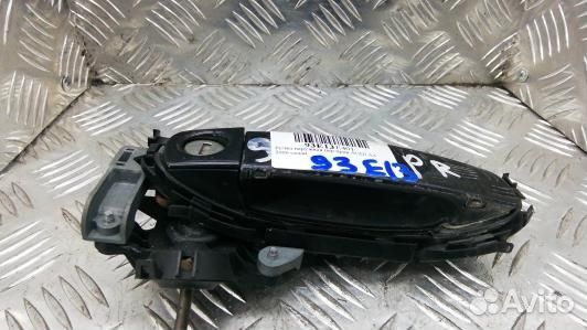 Ручка наружная передняя правая audi A4 B7 (93E13E4