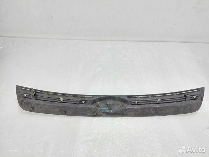 Ford Kuga 2 12-15 решетка радиатора