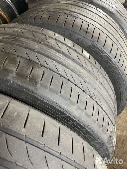 Continental ContiSportContact 225/45 R19 и 255/35 R19