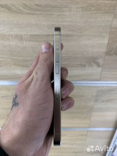 iPhone 15 Pro, 128 ГБ