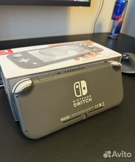 Nintendo Switch Lite + 128гб