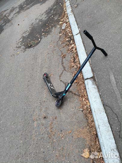 Трюковой самокат