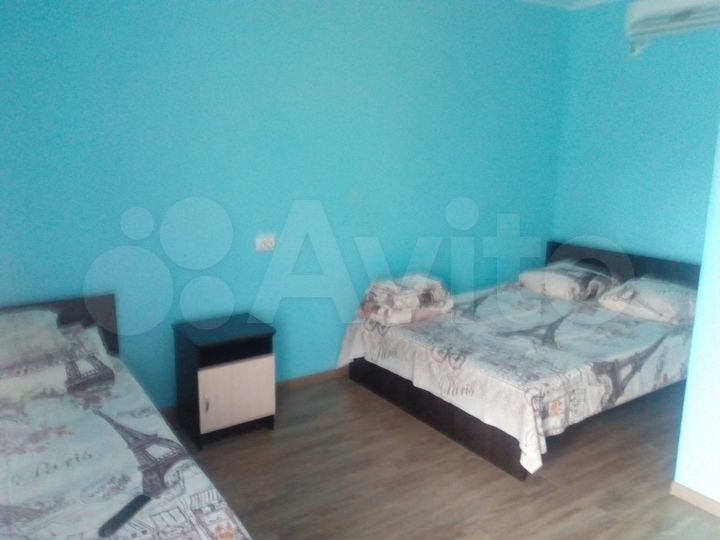 Комната 20 м² в 5-к., 1/1 эт.