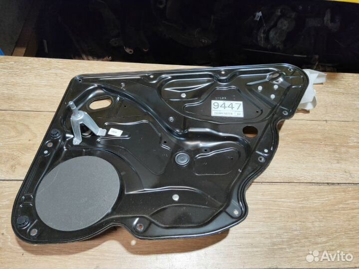 Стеклоподъемник задний правый Volkswagen Passat B6