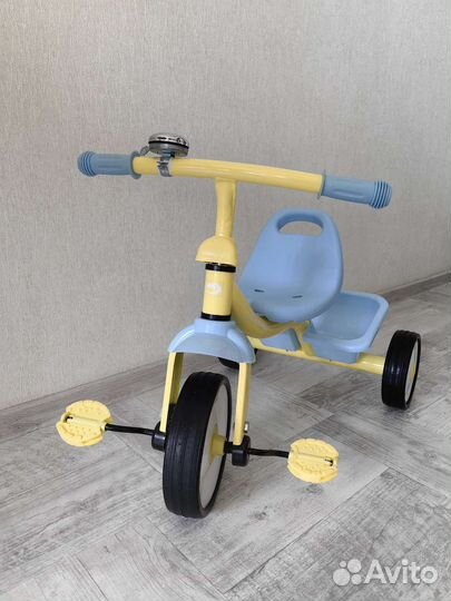 Трехколесный велосипед