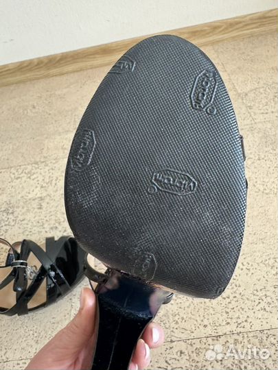 Босоножки Армани