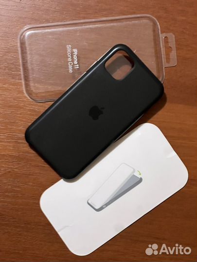 Оригинальный чехол на iPhone 11
