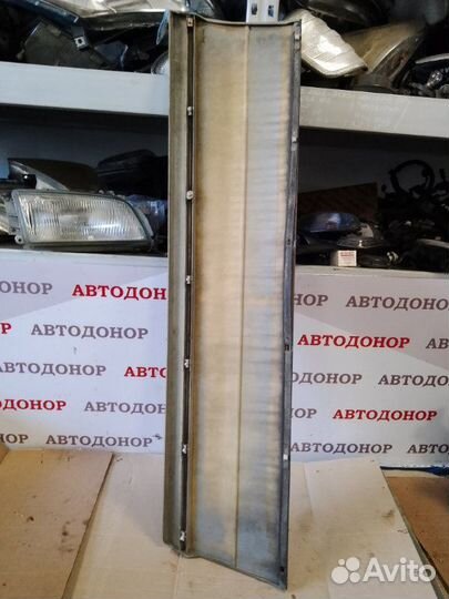 Накладка двери (листва) передняя левая