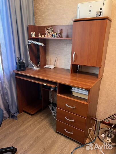 Компьютерный стол