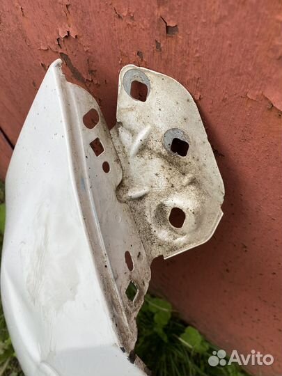 Крыло переднее правое focus