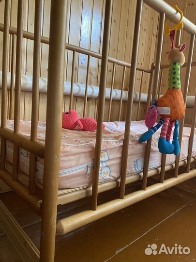 Детская кроватка
