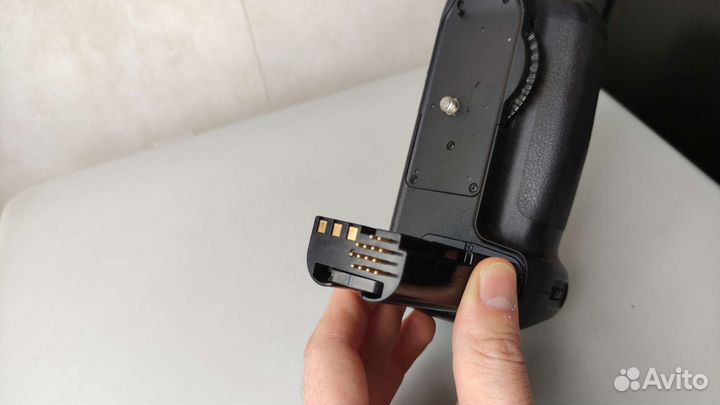 Nikon MB-D80 для D80, D90