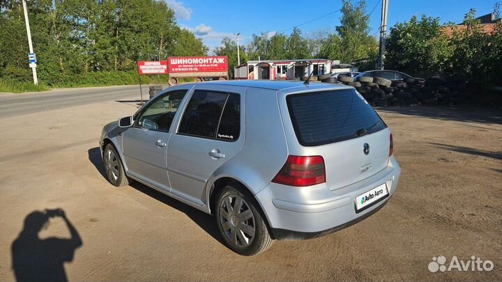 Volkswagen Golf 1.6 МТ, 1998, 255 500 км