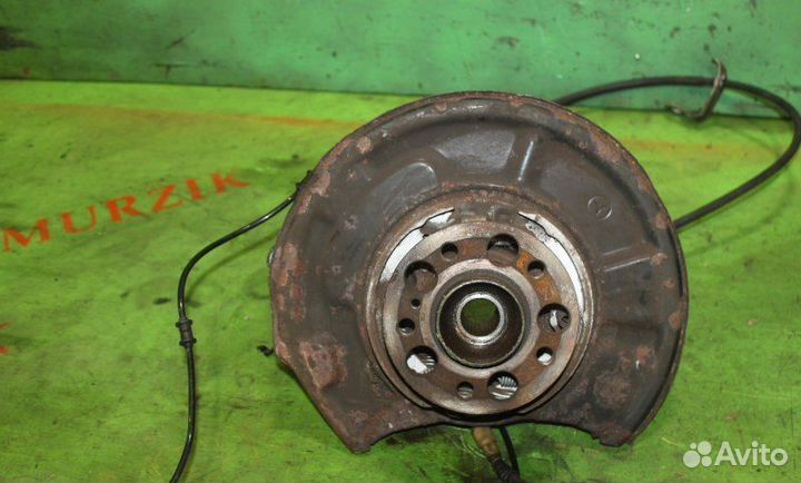 Кулак подвески задний правый Mercedes E-Class S211