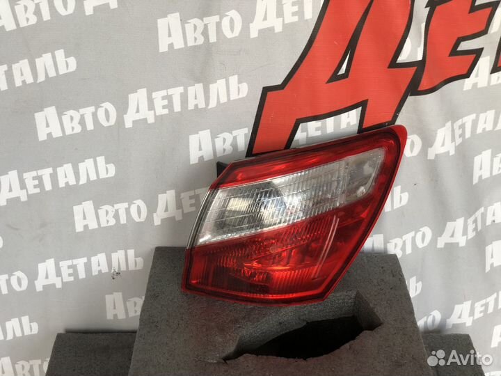 Фонарь внешний правый Nissan Qashqai 1 J10E