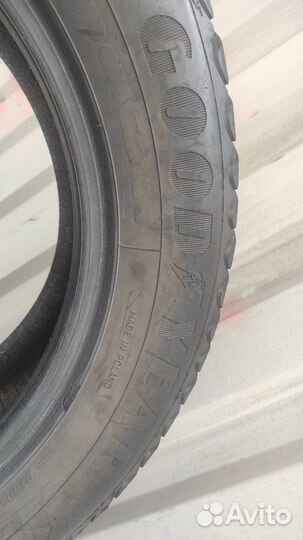 Goodyear UltraGrip Ice 205/60 R16 92T